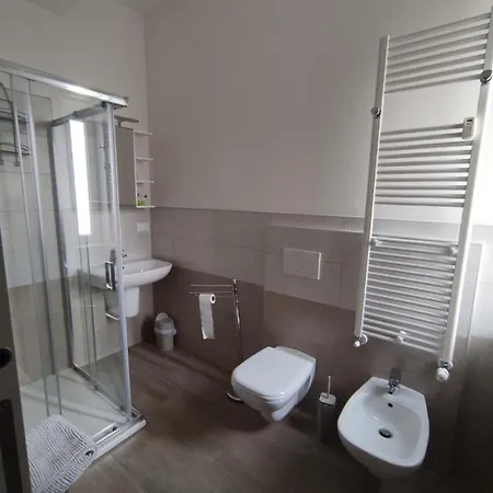Arno Guest house 2*